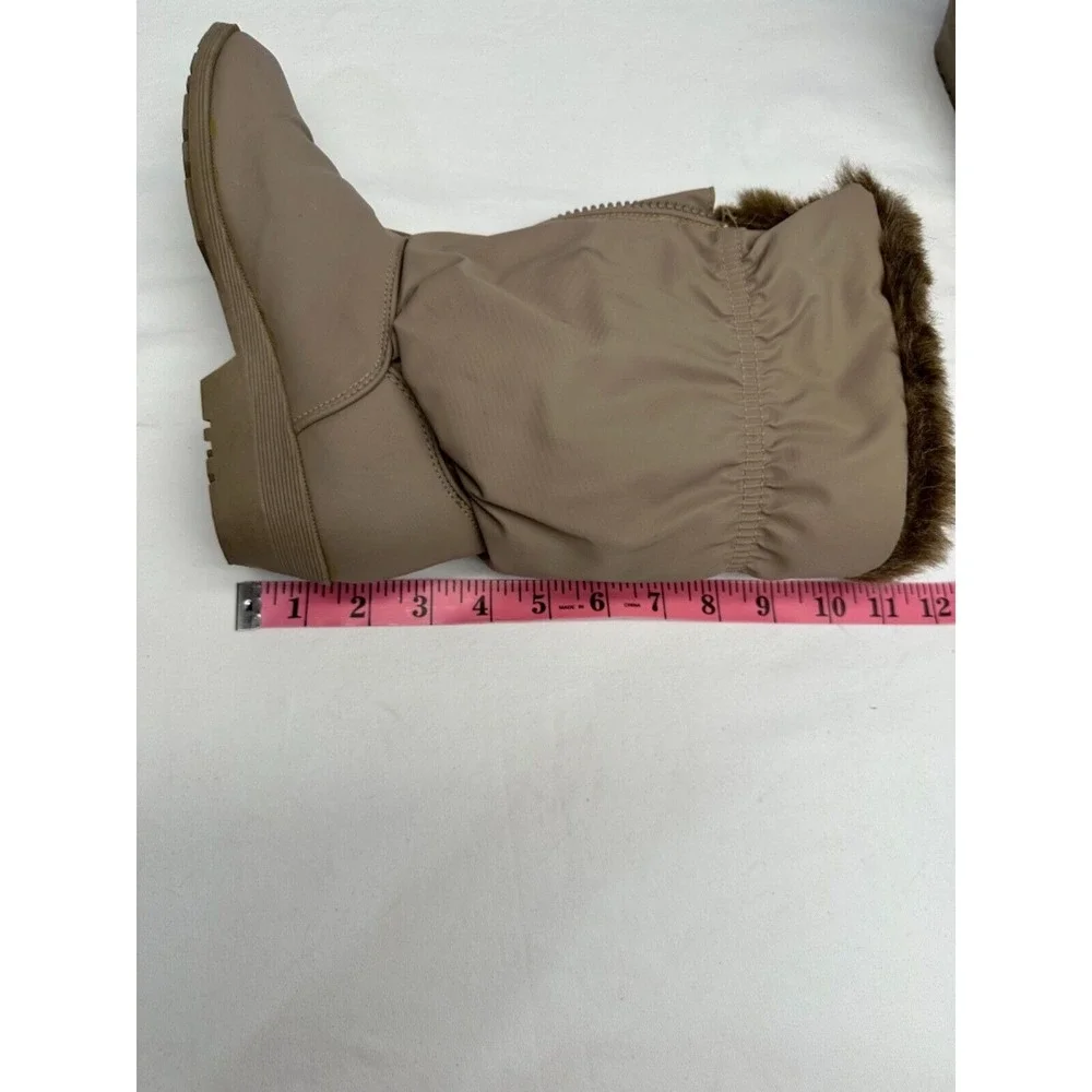 Tumbleweeds Boots SZ 6M  Beige Zipped up Womens fur-like‎ inside